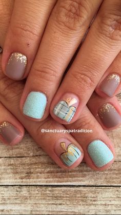 Fall Nail Art Pumpkin, Fall Nail With Pumpkin, Pumpkin Accent Nail, Fall Nail Pumpkin Designs, Fall Nails Pumkin, Fall Thanksgiving Nails, Buff Nails, Fall Nail Art Designs, Fall Gel Nails