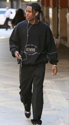 Asap Rocky Aesthetic, Clothing Styles Men, Outfit Streetwear Men, Rocky Aesthetic, Asap Rocky Outfits, Asap Rocky Fashion, Red Unicorn, Cyberpunk Streetwear, Pretty Flacko