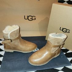 Reposhing This Item I Purchased From @Sorelo. Loved It, But Ready To Rotate For Something New. Questions? Leave A Comment Below! Ugg Sheepskin Cuff Boot, Womens Uggs Koolaburra.com, Shoes Ugg, Ugg Shoes, Womens Uggs, Leave A Comment, Ugg Boots, Something New, Bootie Boots