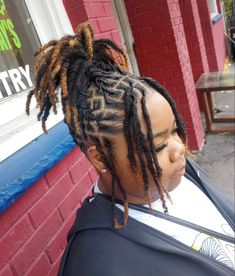 Short Loc Ponytail Styles Dreadlocks, Barrel Updo Locs, Short Locs Ponytail Styles, Pineapple Ponytail Loc Style, Updo Short Locs Styles, Updos For Short Locs, Medium Length Loc Updo Styles For Women, Loc Updo Ponytail, Loc Style Updo