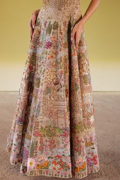 Latest Designer Saree, Embroidery Light, Rahul Mishra, Jacket Dresses, Couture Ready To Wear, Haldi Outfit, Wedding Lehenga Designs, Lehenga Gown, Designer Maxi Dress