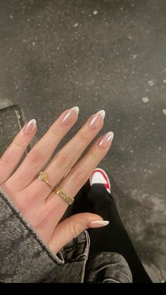 Gel White Nails With Designs, Classy Nails For Prom, Classy Nail Inspo 2024, Nail Inspo Almond Minimalist, Easy Elegant Nails, Lowkey Nails, Classy Elegant Nails Vintage, White Celestial Nails, Classy Nail Designs 2024