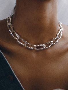 TERRA CHAIN COLLAR Chain Necklace Outfit, Faris Jewelry, Texture Jewelry, Silver Necklace Designs, Edgy Jewelry, Chain Collar, Indie Jewelry, Chunky Jewelry, Jewelry Lookbook