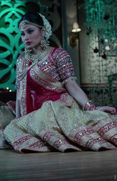 Bridal Makeup Videos, Indian Bridal Sarees, Indian Bridal Outfits, Stylish Dress Book, Full Look, Indian Actress Hot Pics, Bridal Saree, Bridal Outfits, Indian Bridal