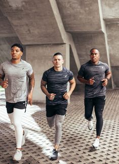 Men Gym Fashion Workout Outfits, Men Gym Outfit, Men Athletic Wear, Hiking Outfit Men, Mens Gym Fashion, Gym Wear Men, Hiking Clothes