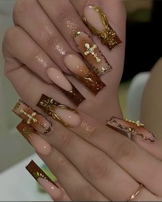 Bronze Acrylic Nails, Gold Baddie Nails, Gold Quince Nails, Classy Gold Nails, Gold Nail Set, Gold Nails Acrylic, Ethereal Nails, Quince Nails, Fye Nails