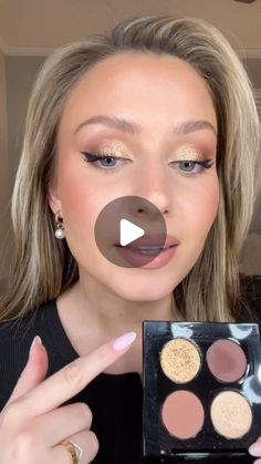 14K likes, 69 comments - ivistefanova on February 24, 2024: "Divine Bronze “Venusian Sunrise” is the most beautiful eye shadow palettes ever! @patmcgrathreal formulas are one of a kind! 😍😍 . . . . . . . #patmcgrathlabs #eyeshadowtutorial #glammakeuptutorial". Eye Shadow Application Guide, Easy Eye Shadow Looks For Beginners, Eye Shadow Makeup Tutorial, Eye Shadowing Tutorial, Eyeshadow Tutorial Natural, Eye Shadow Ideas, Natural Eye Shadow, Eye Shadow Tutorial, Natural Looking Makeup