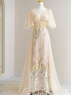 فستان سهرة, Fairytale Dress, Fantasy Dress, Looks Vintage, Ball Dresses, Fancy Dresses, Dream Dress, Dress Ideas, Gorgeous Dresses