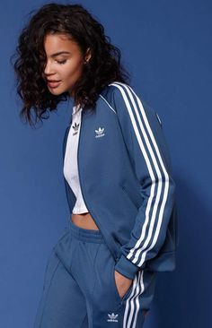 Blue Adidas Outfit, Adidas Tracksuit Women, Adidas Jacket Outfit, Track Outfits, Adidas Outfit Women, Orange Jeans, Fashionable Men, Tracksuit Outfit