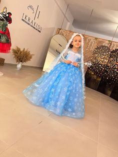 The package includes a dress, cape and accessories. This cool Elsa-inspired costume is back in stock. It is a special production, our product is made of the highest quality materials suitable for children's use... It is fully lined. This dress is handmade. Your little princesses will dazzle in this dress. Perfect for birthdays, photo shoots or parties. - All dresses are made to order. All dress pictures are 100% real product pictures! -You can check out our other Elsa models here. https://www.et Elsa Inspired Dress, Elsa Birthday Party, Costume Princess, Elsa Birthday, Dress Cape, Frozen Costume, Dress Pictures, Elsa Dress, Princess Elsa