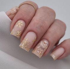 Glittery Nails, Gel Nail Art Designs, Glow Nails, Glitter Gel Nails, Almond Acrylic Nails, Bride Nails, Shellac Nails, Xmas Nails, New Year's Nails