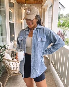 Cute Simple Travel Outfits, Late Summer 2023 Outfits, 30 Yr Old Mom Fashion, Style In Your 30s Summer, How To Dress 28 Years Old, Summer Outfits With Leather Pants, Beach Outfit Cold Weather Springtime, Early 20s Outfits Summer, Dressy Vacation Outfits Summer