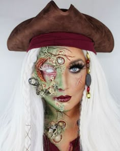 Mermaid Zombie, Hot Halloween Outfits, Halloween Makeup Pretty, Face Art Makeup, Amazing Halloween Makeup, Horror Makeup