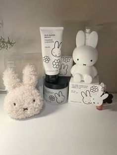 Miffy Soap Dispenser, Miffy Room Decor, Miffy Makeup, Miffy Products, Miffy Merch, Birthday Wishlist Aesthetic, Miffy Room, Miffy Stuff, Skincare Routine And Products