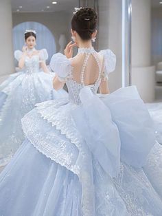 Large Ball Gowns, White Pretty Dress, Organza Ball Gown With Fitted Bodice For Quinceanera, Fitted Organza Ball Gown With Corset Back, Princess Style Organza Evening Dress For Wedding, Princess Style Quinceanera Dress For Wedding, Princess Style Organza Wedding Gown, Fitted Princess Organza Ball Gown, Princess Style Wedding Gown In Organza