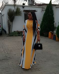 Kaftan at it's best ✔✔✔✔ I love what I'm doing August is not ended and our September collection's are all ready,  My people isn't that God… Dera Dress Designs, Long African Dresses, African Dresses Modern, African Maxi Dresses, African Lace Dresses, African Fashion Ankara, Casual Chique, African Fashion Modern, African Fashion Women Clothing