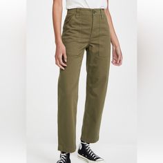 Adorable Pants Designed For A High-Rise, Relaxed Fit. Uniqlo Women Outfit, The Mechanic, Utility Pants, Velvet Pants, Pants Design, China Fashion, Saree Blouse Designs, Vintage Denim, Distressed Denim