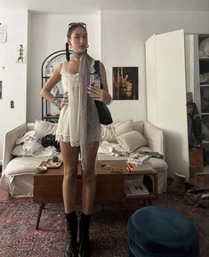 Quoi Porter, Cool Fits, How To Pose, Pretty Outfits, Miu Miu, Fashion Inspo Outfits, Baby Fashion, Style Guides