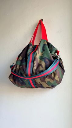 ZenZerodesignes - Etsy イタリア Must Have Items, Rivets, Camouflage, Clutch Bag, Purses And Bags, Handbags