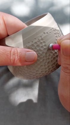 loveinpottery on Instagram: satisfying ceramic decorating process of cups before and after the glaze by @noma_ceramics ! 🙈😘💚 FOLLOW👉 @loveinpottery for more pottery… Decor Pottery Ideas, Clay Pottery Designs, Pottery Engraving Ideas, What To Make In Pottery, Pottery Wheel Beginners Ideas, Beginner Handbuilding Pottery Ideas, Easy Beginner Pottery Projects, Pottery Beginner Projects, Texture On Pottery