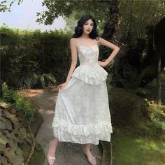 Princess Bride White Vintage-vibe Royalcore Dress Angelcore Aesthetic Royalcore Dress, Purple Evening Gowns, Mori Girl Fashion, Night Club Dress, Fairy Dresses, Cottagecore Fashion, Mini Dress Fashion, Long Evening Gowns, Dress Aesthetic