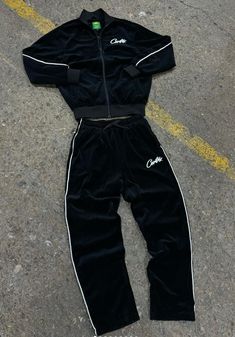 Cortez Tracksuit, Corteiz Tracksuit, Men Streetwear Outfits, Minimal Shirt Design, Guys Fashion Casual, Fashion Sportswear