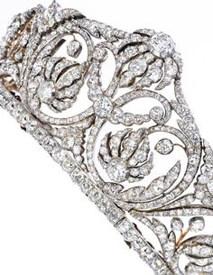 close up Extraordinary Jewelry, Diamond Crown, Tiara Crown, Scroll Design