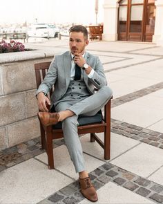 What Colour Shoes To Wear With Trousers - The Ultimate Guide! | Outsons | Men's Fashion Tips And Style Guides Charcoal Suit Brown Shoes, Grey Suit Shoes, Grey Suit Brown Shoes, Grey Pants Brown Shoes, Mens Outfit Ideas, Slacks Outfit, Black Formal Shoes, All Black Suit, Brown Slacks