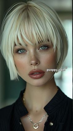 Textured Bob Hairstyles, Blonde Hair At Home, Platinum Blonde Bobs, Platinum Blonde Hair Color, Choppy Bob Hairstyles, Chin Length Hair, Edgy Short Hair, Bob Hairstyles For Fine Hair, Platinum Blonde Hair