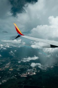 flying for the first time Funny Travel Captions, Travel Instagram Captions, Travel Credit Card, Best Travel Credit Cards, Travel Captions