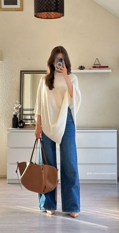 Mexican Inspo Outfit, Wide Jeans Winter Outfit, Winter Outfits With Wide Leg Jeans, Wide Leg Jean Outfits Fall, Church Christmas Outfit, Church Outfit Christmas, Jean Church Outfit, Church Outfit Pants, Cute Church Outfits With Jeans