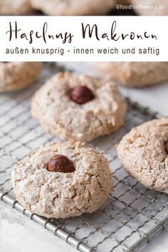 three cookies on a cooling rack with nuts in the middle and text overlay that reads, hasselny makronn