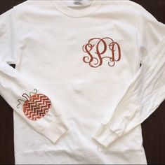 Items similar to Monogram shirt with pumpkin on sleeve! Perfect for fall! on Etsy Fall Shirt Ideas, Tee Shirts Diy, Fall Cricut, Fall Monograms, Vinyl Shirt Ideas, Shirts Diy