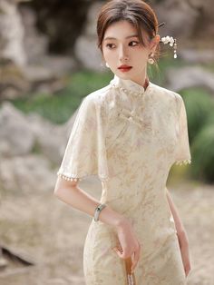 Modern Cheongsam, Cocktail Wedding, Wedding Costumes, Cheongsam Dress, + Core + Aesthetic, Wedding Cocktails, Slim Dresses, Cheongsam, Casual Party