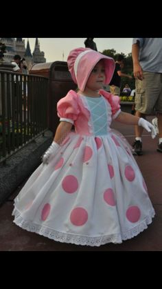 Toy Story Cosplay, Disney Characters Costumes, Toy Story Costumes, Disney Nerd, Rock Dresses, Disney Side, Bo Peep, Disney Cosplay, Toy Story Birthday