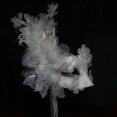 Masquerade Ball Aesthetic, Masquarade Mask, Masquerade Aesthetic, Masquerade Outfit Ideas, White Masquerade Mask, Masquerade Mask Diy, White Masquerade, Masquerade Ball Masks, Masquerade Outfit