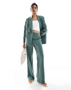 Pants & Leggings by Vero Moda Part of a set Blazer sold separately Regular rise Belt loops Concealed fly Functional pockets Regular fit Shorts Co Ord, Leopard Print Baby, Satin Slip Dress, Converse Chuck, Nike Dunk, Chuck Taylor, Maxi Dress Trend, Leggings Shop, Petite Maternity