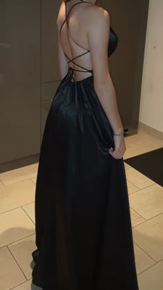 Asian Prom Dress, Silk Prom Dress, Spaghetti Strap Prom Dress, Prom Inspiration, Strapless Prom Dresses, Stunning Prom Dresses, Classy Prom Dresses, Preppy Dresses, Backless Prom Dresses