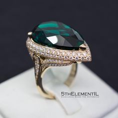 *Hurrem Ring From Magnnificient Age Film. Emerald Gold Ring Maximalist Jewelry*  This is unique emerald jewelry handmade ring. Created by professional jewelry team it has 17 Carats top quality lab grown hydrothermal emerald at its front, surrounded by diamonds. The ring is made of 14k Yellow Gold however by your choice in the listing we can make it for you 14K White Gold or 18K Both Yellow And White.  Shipped free of extra charge with certificate and a lot of blessings from Holy City of Jerusalem, Israel. Hurrem Ring, Maximalist Jewelry, Emerald Gold Ring, Hurrem Sultan, Solid Gold Ring, Professional Jewelry, Solid Gold Rings, Emerald Jewelry, Jewelry Handmade