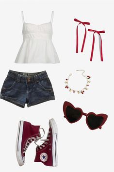 Lana Del Rey Shorts Outfit, Ldr Concert Outfit Ideas, Aesthetic Birthday Party Outfits, Americana Core Outfit, 4th Of July Outfits Coquette, Land Del Rey Aesthetic, Summer Outfits Lana Del Rey, Picnic Summer Outfit, Coquette Summer Outfits Aesthetic