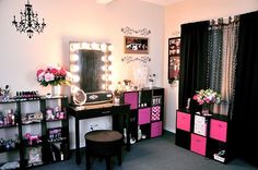 The perfect makeup room♥♥♥|http://makeupbag.tumblr.com/ Rangement Makeup, Organizer Diy, Organizer Ideas, Diy Vanity, Vanity Room, Woman Cave, Vanity Organization, Glam Room, Makeup Rooms