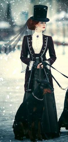 Gothic Fashion Victorian, Gothic Type, Moda Steampunk, Gothic Pictures, Gothic Culture, Lovely Fashion, Victorian Costume, Paper Stuff, Look Retro