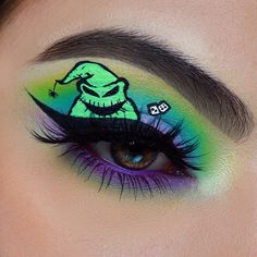 Oogie Boogie Eye Makeup, Oggie Boogie Make Up Ideas, Coraline Eye Makeup, Nightmare Before Christmas Eye Makeup, Oogie Boogie Makeup Ideas, Halloween Makeup Eyeshadow, Easy Halloween Eye Makeup, Halloween Eyeshadow Looks, Spooky Eye Makeup