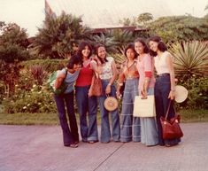 Filipino Hair, 1970 Dress, Filipino Art, Philippines Culture, Filipino Culture, 1970s Fashion