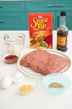 Homemade meatloaf seasoning in the meat and the best meatloaf sauce on top makes this stove top stuffing meatloaf the ultimate comfort food! #thekitchenmagpie #meatloaf #comfortfood Best Meatloaf Sauce, Homemade Meatloaf Seasoning, Meatloaf Seasoning, Meatloaf Sauce