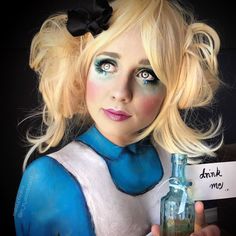 Alice In Wonderland Horror Makeup, Alice In Wonderland Makeup Ideas, Alice Alice In Wonderland, Halloween Alice In Wonderland, Clever Halloween, Alice In Wonderland Characters