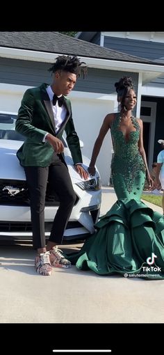 Emerald Prom Dress Black Couple, 2023 Prom Dresses Black Women, Light Green Prom Dress Black Couple, Emerald Green And Black Prom Dress, Sneaker Ball Party Outfit Black Couple, Black Prom 2023, Prom Fits 2023, Like Green Prom Dress, Neon Green Prom Couple