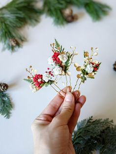 Christmas flower hairpins in red, white and gold tones :) Perfect for Christmas/winter wedding :) The hair clips are made of artificial and preserved flowers, leaves, gingerbread, floristic tape and other arranging material. We offer different styles, please choose the type which corresponds to the hairpins you want to order You can also buy a set of 3 hair clips for DISCOUNTED PRICE !! Photos and colors are real, but your monitor or mobile device may display some shades differently than they ac Christmas Wedding Jewelry, Christmas Dried Flowers, Christmas Hair Piece, Christmas Headpiece, Winter Wedding Accessories, Bridal Hairpins, Christmas Hair Accessories, Wedding Barrettes, Gold Hair Pin