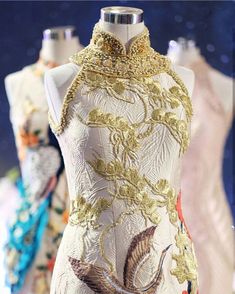 Cheongsam Gown, Motif Bordir, Chinese Clothes, Chinese Embroidery, Chinese Clothing