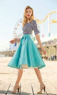 Rok Midi, Bridget Bardot, Outfit Trends, Trendy Fall, Gwyneth Paltrow, Inspired Outfits, Date Outfits, Look Vintage